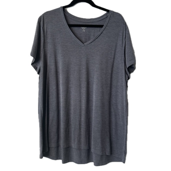 Old Navy Tops - Old Navy Active Go-dry V-neck Tshirt